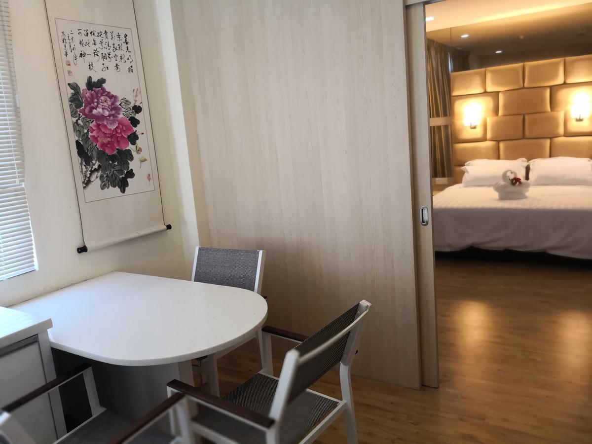 צ'ראס Hotel Zamburger Bukit Segar מראה חיצוני תמונה