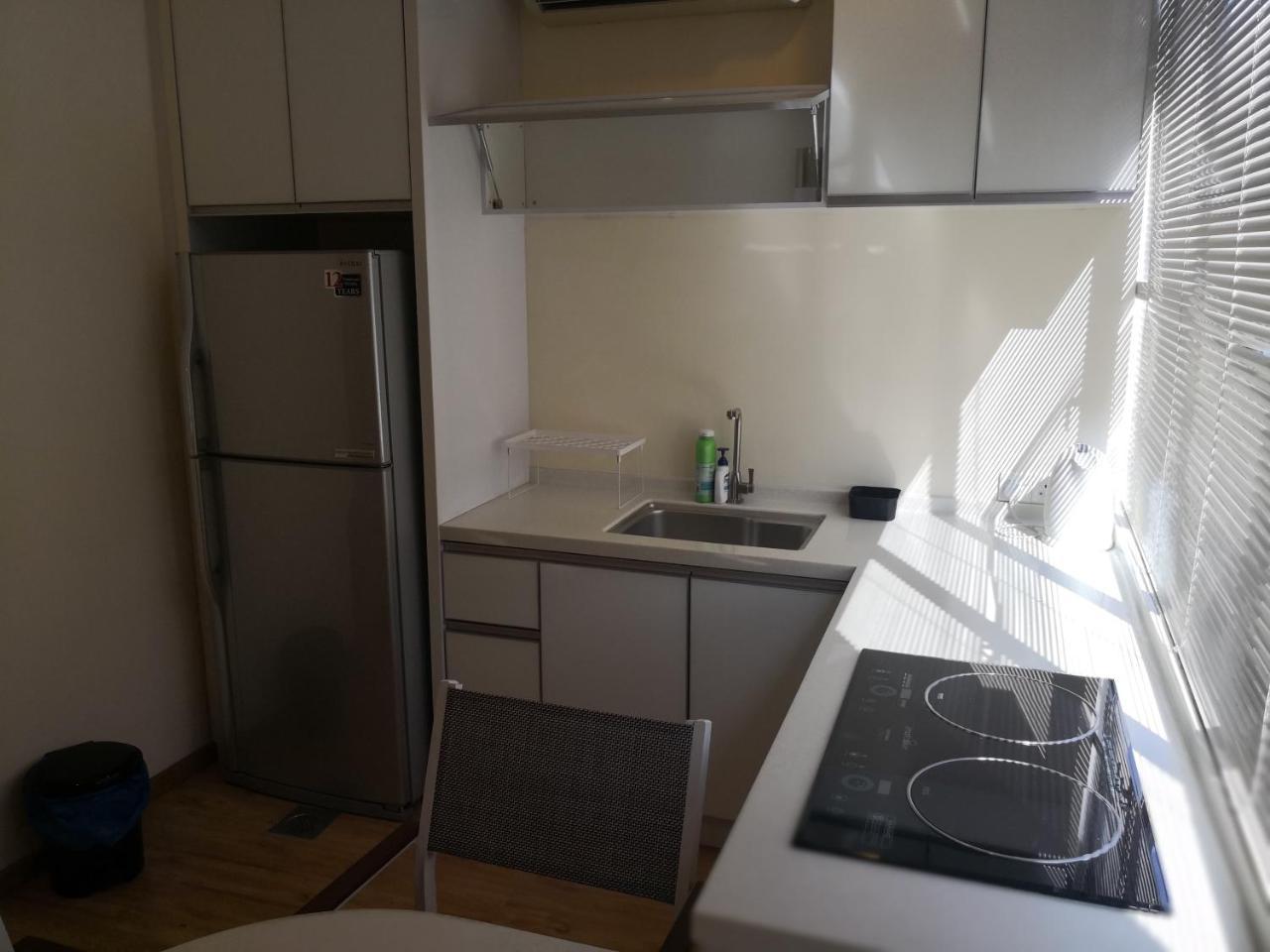 צ'ראס Hotel Zamburger Bukit Segar מראה חיצוני תמונה